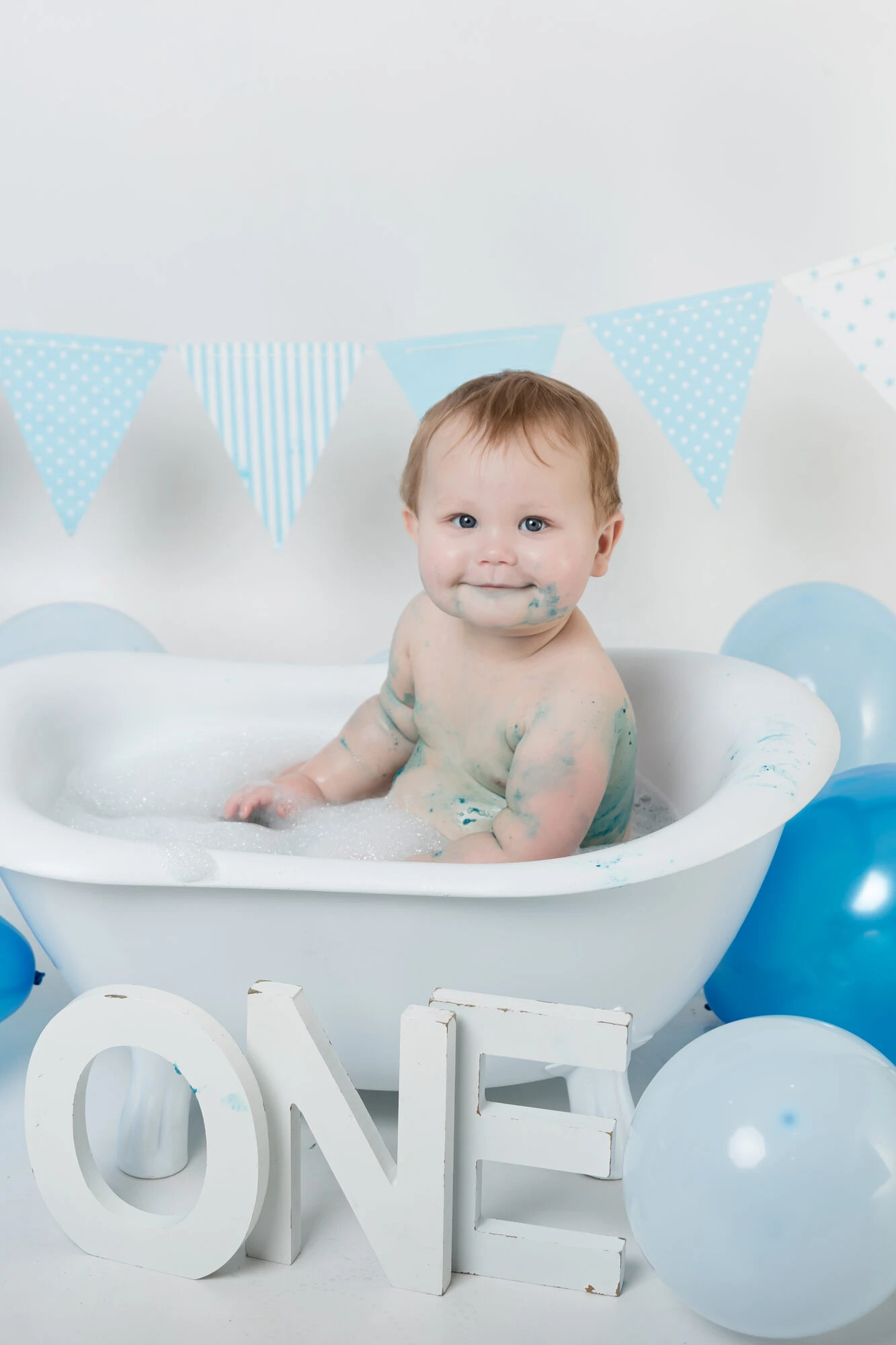 Cake Smash Photography session sample